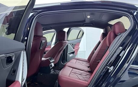 BMW 5 серия, 2025 год, 5 900 757 рублей, 8 фотография