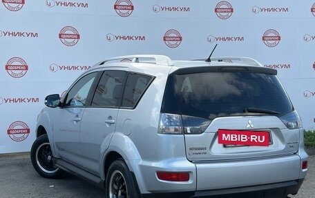 Mitsubishi Outlander III рестайлинг 3, 2010 год, 1 049 000 рублей, 3 фотография