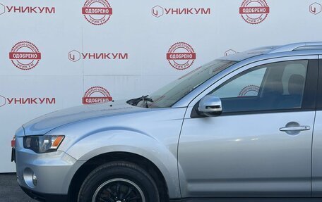 Mitsubishi Outlander III рестайлинг 3, 2010 год, 1 049 000 рублей, 12 фотография