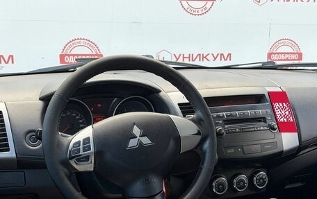 Mitsubishi Outlander III рестайлинг 3, 2010 год, 1 049 000 рублей, 19 фотография