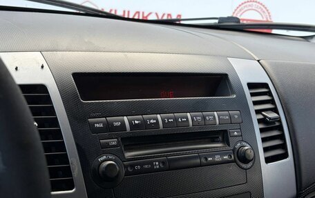 Mitsubishi Outlander III рестайлинг 3, 2010 год, 1 049 000 рублей, 24 фотография