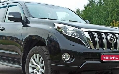 Toyota Land Cruiser Prado 150 рестайлинг 2, 2015 год, 4 100 000 рублей, 3 фотография