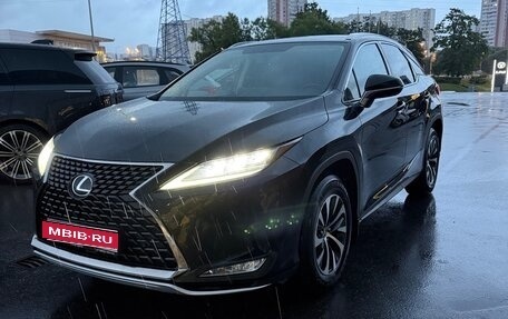 Lexus RX IV рестайлинг, 2019 год, 4 100 000 рублей, 1 фотография