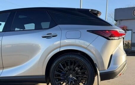 Lexus RX IV рестайлинг, 2025 год, 7 500 000 рублей, 4 фотография
