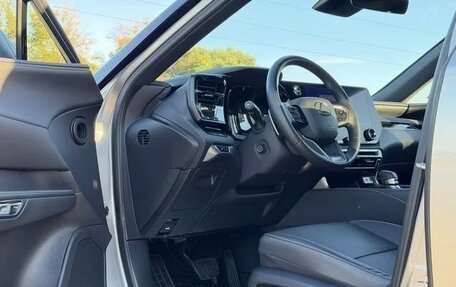 Lexus RX IV рестайлинг, 2025 год, 7 500 000 рублей, 7 фотография