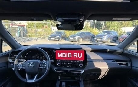 Lexus RX IV рестайлинг, 2025 год, 7 500 000 рублей, 14 фотография