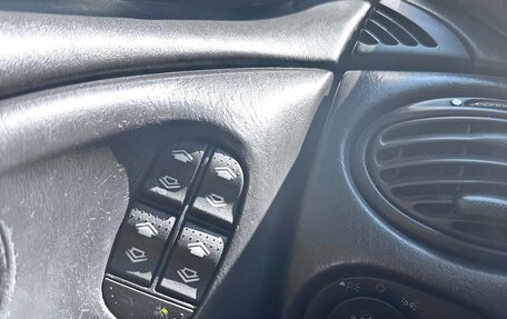 Ford Focus IV, 2002 год, 310 000 рублей, 27 фотография