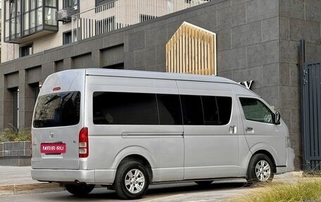 Toyota HiAce H200, 2011 год, 1 420 000 рублей, 3 фотография