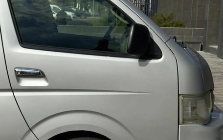 Toyota HiAce H200, 2011 год, 1 420 000 рублей, 14 фотография