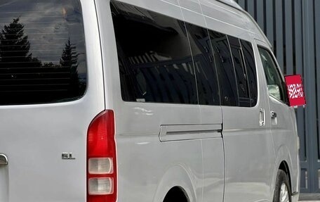Toyota HiAce H200, 2011 год, 1 420 000 рублей, 7 фотография