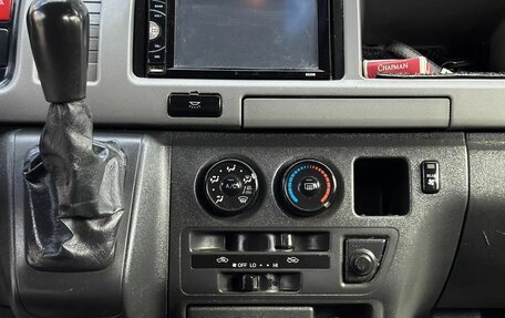 Toyota HiAce H200, 2011 год, 1 420 000 рублей, 22 фотография