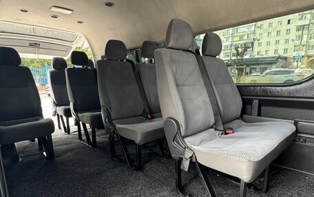 Toyota HiAce H200, 2011 год, 1 420 000 рублей, 26 фотография