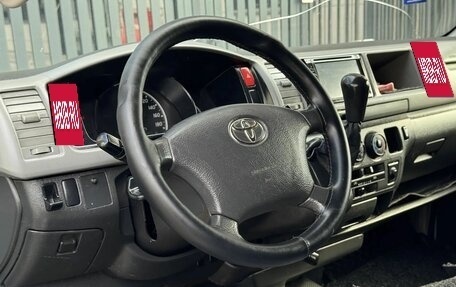 Toyota HiAce H200, 2011 год, 1 420 000 рублей, 23 фотография