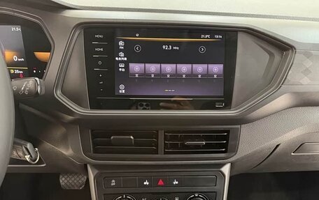 Volkswagen T-Cross I, 2022 год, 1 720 000 рублей, 13 фотография
