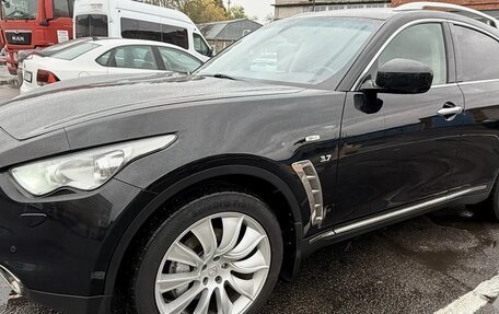 Infiniti QX70, 2017 год, 2 800 000 рублей, 1 фотография
