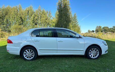 Skoda Superb III рестайлинг, 2014 год, 990 000 рублей, 4 фотография