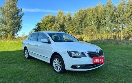 Skoda Superb III рестайлинг, 2014 год, 990 000 рублей, 3 фотография