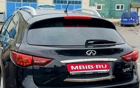Infiniti QX70, 2017 год, 2 800 000 рублей, 8 фотография