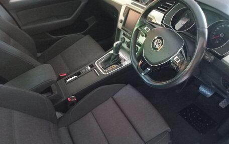Volkswagen Passat B8 рестайлинг, 2015 год, 1 650 000 рублей, 11 фотография