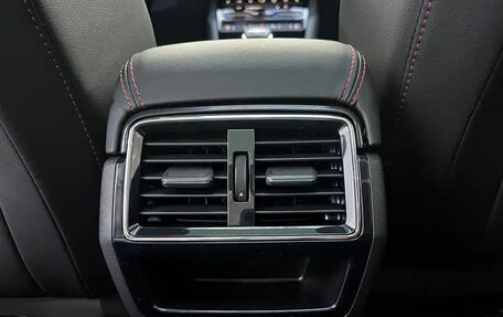 Skoda Karoq I, 2023 год, 2 300 000 рублей, 18 фотография