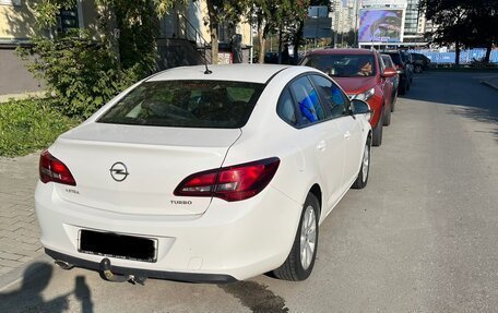 Opel Astra J, 2013 год, 700 000 рублей, 6 фотография