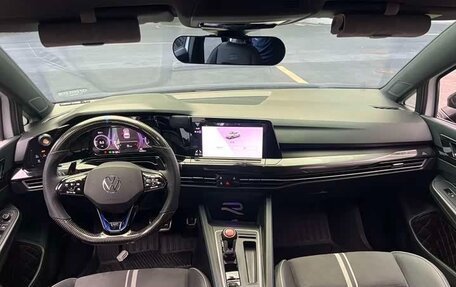 Volkswagen Golf VIII, 2022 год, 1 790 900 рублей, 14 фотография