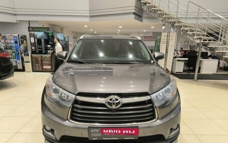Toyota Highlander III, 2013 год, 2 395 000 рублей, 6 фотография