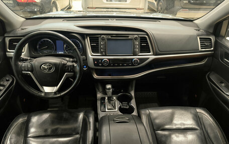 Toyota Highlander III, 2013 год, 2 395 000 рублей, 18 фотография