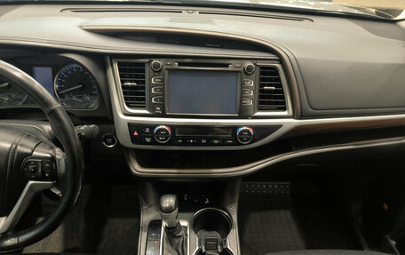 Toyota Highlander III, 2013 год, 2 395 000 рублей, 19 фотография