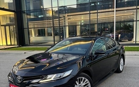 Toyota Camry, 2020 год, 2 490 000 рублей, 1 фотография