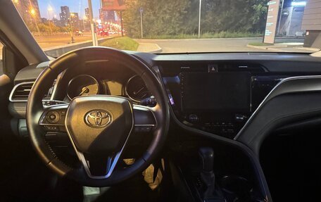Toyota Camry, 2020 год, 2 490 000 рублей, 8 фотография