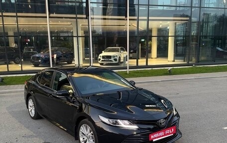 Toyota Camry, 2020 год, 2 490 000 рублей, 3 фотография