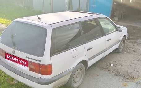 Volkswagen Passat B4, 1994 год, 180 000 рублей, 3 фотография