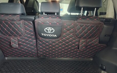 Toyota RAV4, 2022 год, 3 600 000 рублей, 8 фотография