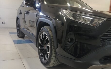 Toyota RAV4, 2022 год, 3 600 000 рублей, 9 фотография