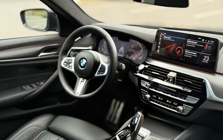BMW 5 серия, 2022 год, 4 850 000 рублей, 18 фотография