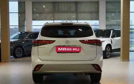 Toyota Highlander, 2026 год, 5 400 000 рублей, 3 фотография