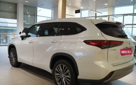 Toyota Highlander, 2026 год, 5 400 000 рублей, 4 фотография