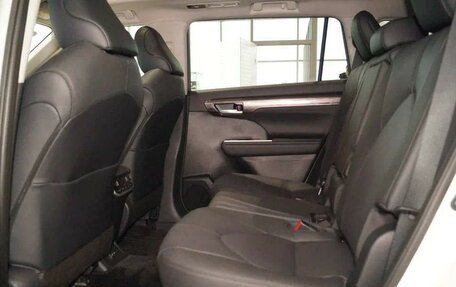 Toyota Highlander, 2026 год, 5 400 000 рублей, 16 фотография