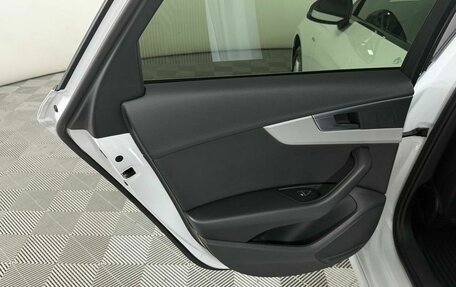 Audi A4, 2021 год, 3 099 000 рублей, 10 фотография