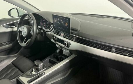 Audi A4, 2021 год, 3 099 000 рублей, 15 фотография