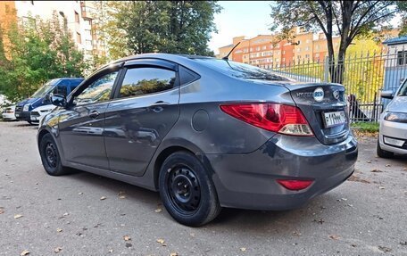 Hyundai Solaris II рестайлинг, 2012 год, 530 000 рублей, 8 фотография