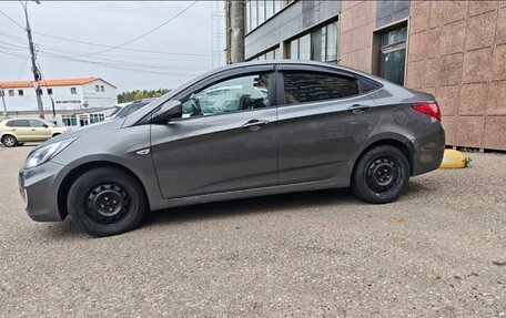 Hyundai Solaris II рестайлинг, 2012 год, 530 000 рублей, 5 фотография