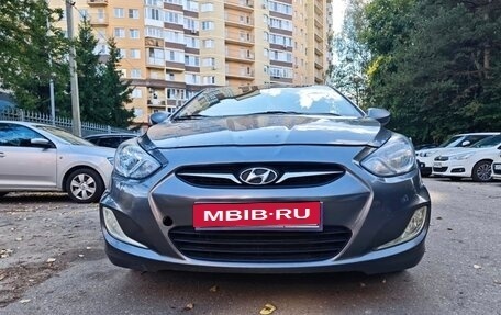 Hyundai Solaris II рестайлинг, 2012 год, 530 000 рублей, 10 фотография