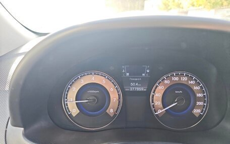 Hyundai Solaris II рестайлинг, 2012 год, 530 000 рублей, 18 фотография