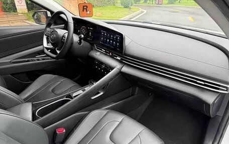 Hyundai Elantra, 2022 год, 1 150 325 рублей, 24 фотография