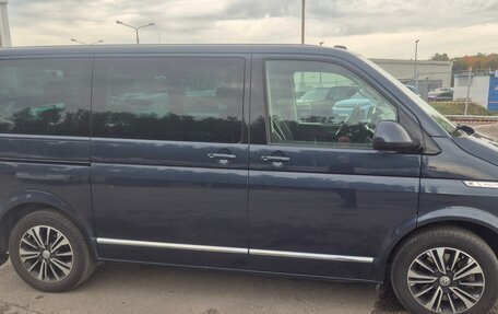 Volkswagen Multivan T6 рестайлинг, 2020 год, 5 300 000 рублей, 10 фотография