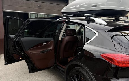 Infiniti QX50 I рестайлинг, 2016 год, 1 900 000 рублей, 21 фотография