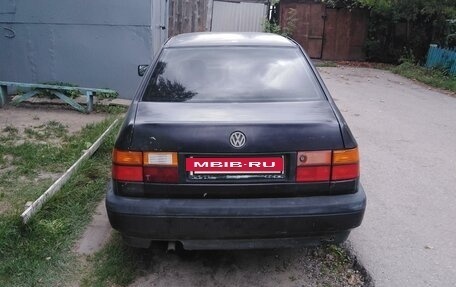 Volkswagen Vento, 1993 год, 230 000 рублей, 2 фотография