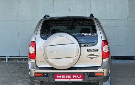 Chevrolet Niva I рестайлинг, 2018 год, 811 000 рублей, 7 фотография